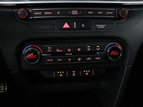 Kia Ceed 1.4 T-GDi GT-Line | Panoramadak | Stoel & stuurverwarming | Camera | Leder/Alcantara | Carplay | Full LED | Navigatie | Keyless