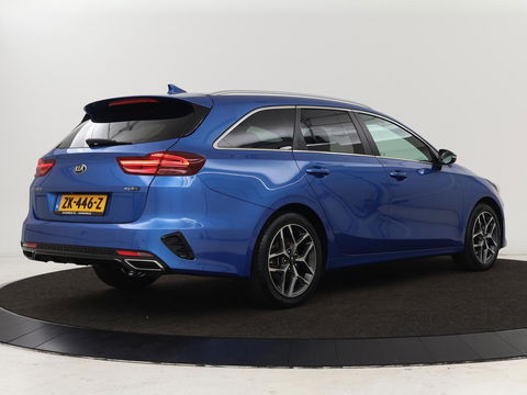 Kia Ceed 1.4 T-GDi GT-Line | Panoramadak | Stoel & stuurverwarming | Camera | Leder/Alcantara | Carplay | Full LED | Navigatie | Keyless
