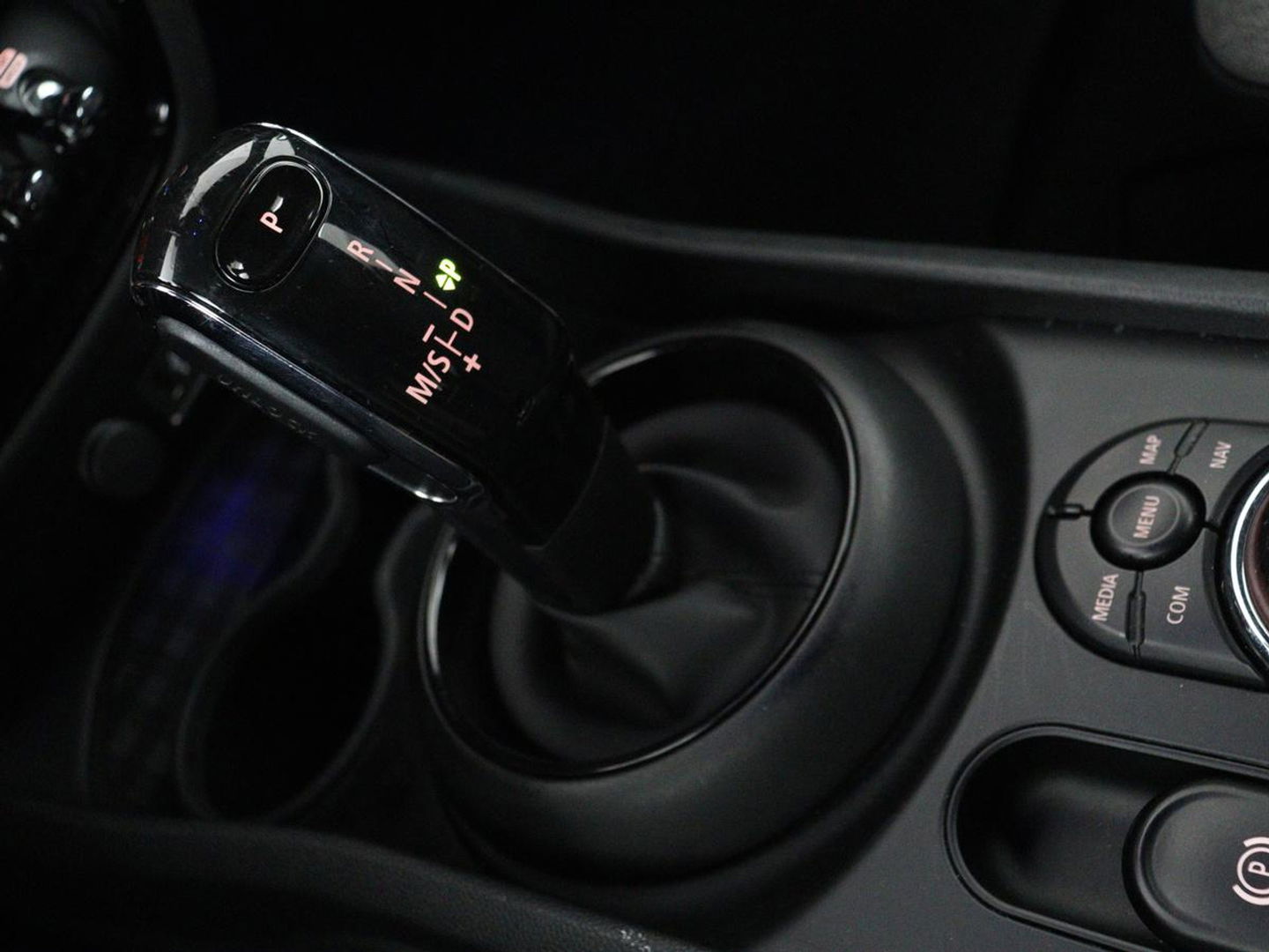 MINI Clubman 1.5 Cooper Chili | 1e eigenaar | Adaptive cruise | Carplay | Full LED | Navigatie | Harman/Kardon | Parkeerhulp | Climate control