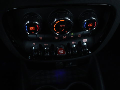 MINI Clubman 1.5 Cooper Chili | 1e eigenaar | Adaptive cruise | Carplay | Full LED | Navigatie | Harman/Kardon | Parkeerhulp | Climate control