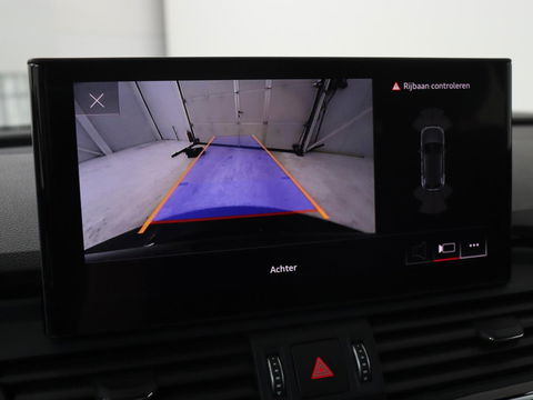 Audi Q5 50 TFSI e quattro S edition | Stoelverwarming | Adaptive cruise | Matrix LED | Half leder | Camera | Carplay | Sfeerverlichting | Sportstoelen | Navigatie