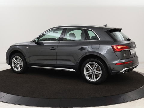 Audi Q5 50 TFSI e quattro S edition | Stoelverwarming | Adaptive cruise | Matrix LED | Half leder | Camera | Carplay | Sfeerverlichting | Sportstoelen | Navigatie