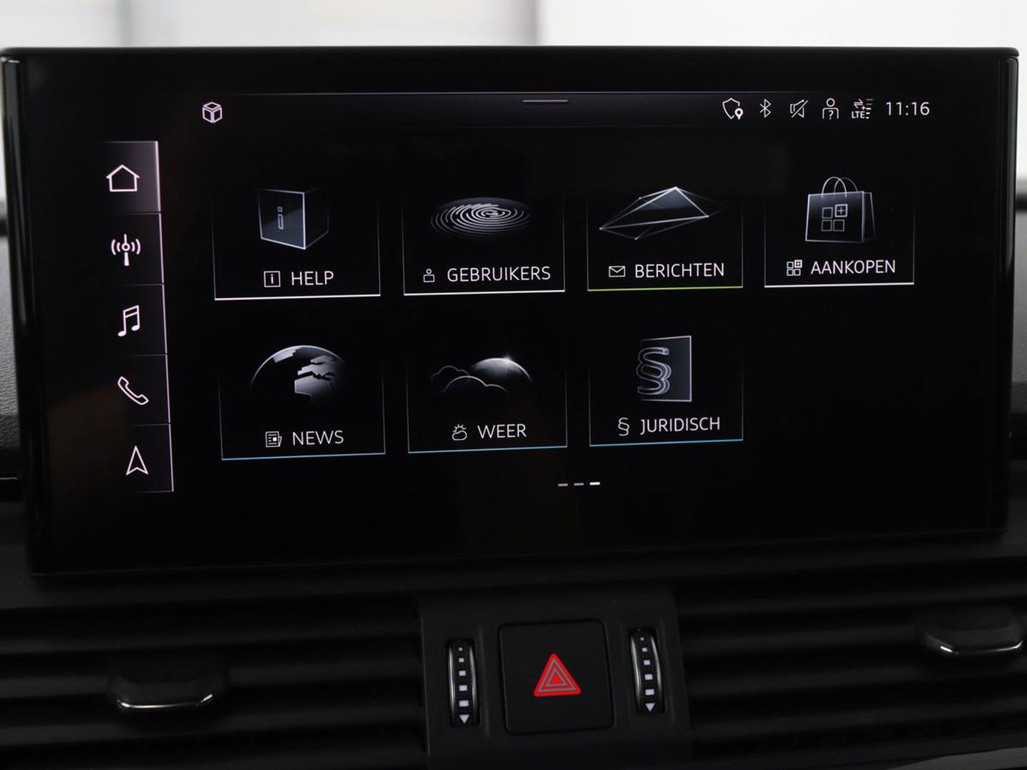 Audi Q5 50 TFSI e quattro S edition | Stoelverwarming | Adaptive cruise | Matrix LED | Half leder | Camera | Carplay | Sfeerverlichting | Sportstoelen | Navigatie
