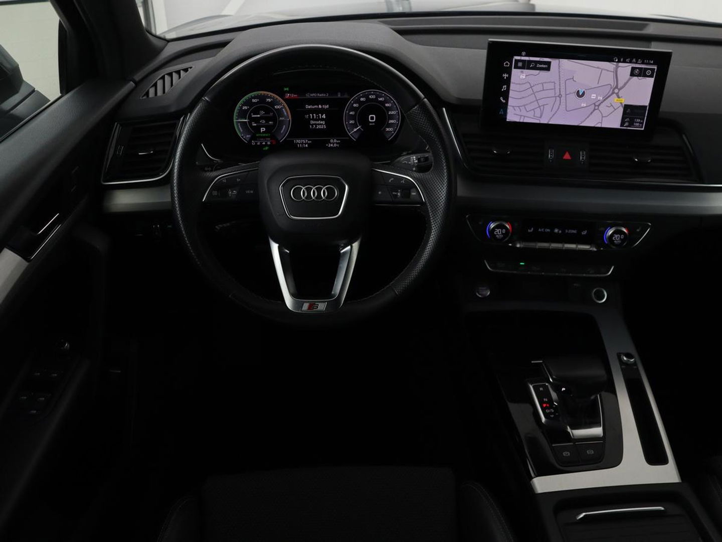 Audi Q5 50 TFSI e quattro S edition | Stoelverwarming | Adaptive cruise | Matrix LED | Half leder | Camera | Carplay | Sfeerverlichting | Sportstoelen | Navigatie