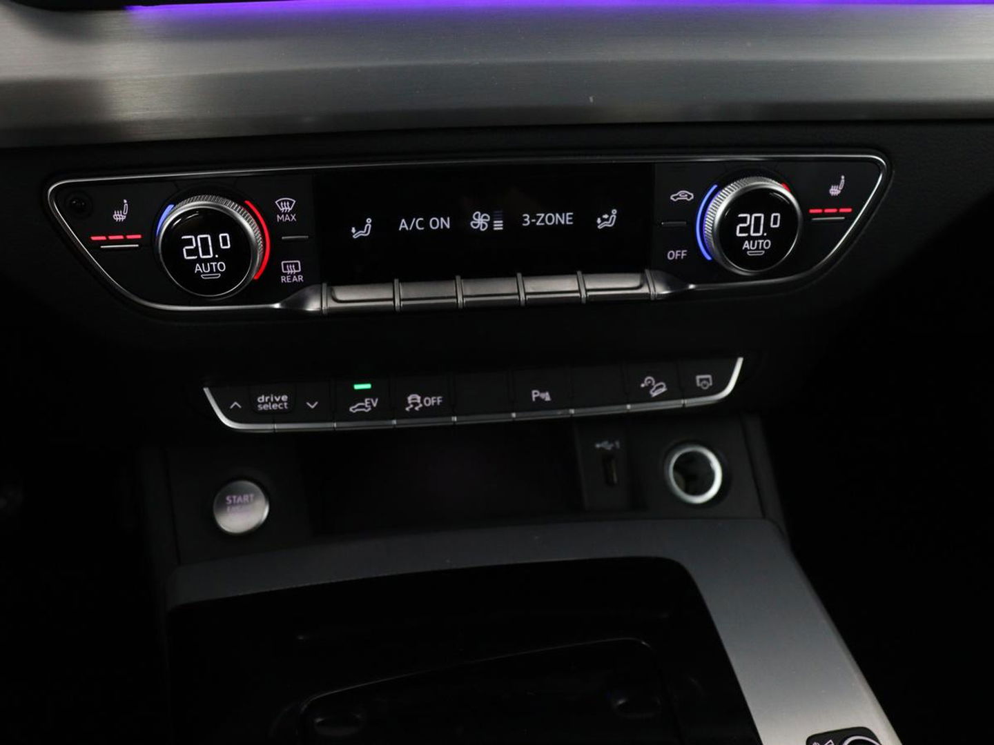 Audi Q5 50 TFSI e quattro S edition | Stoelverwarming | Adaptive cruise | Matrix LED | Half leder | Camera | Carplay | Sfeerverlichting | Sportstoelen | Navigatie