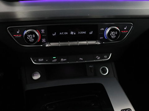 Audi Q5 50 TFSI e quattro S edition | Stoelverwarming | Adaptive cruise | Matrix LED | Half leder | Camera | Carplay | Sfeerverlichting | Sportstoelen | Navigatie