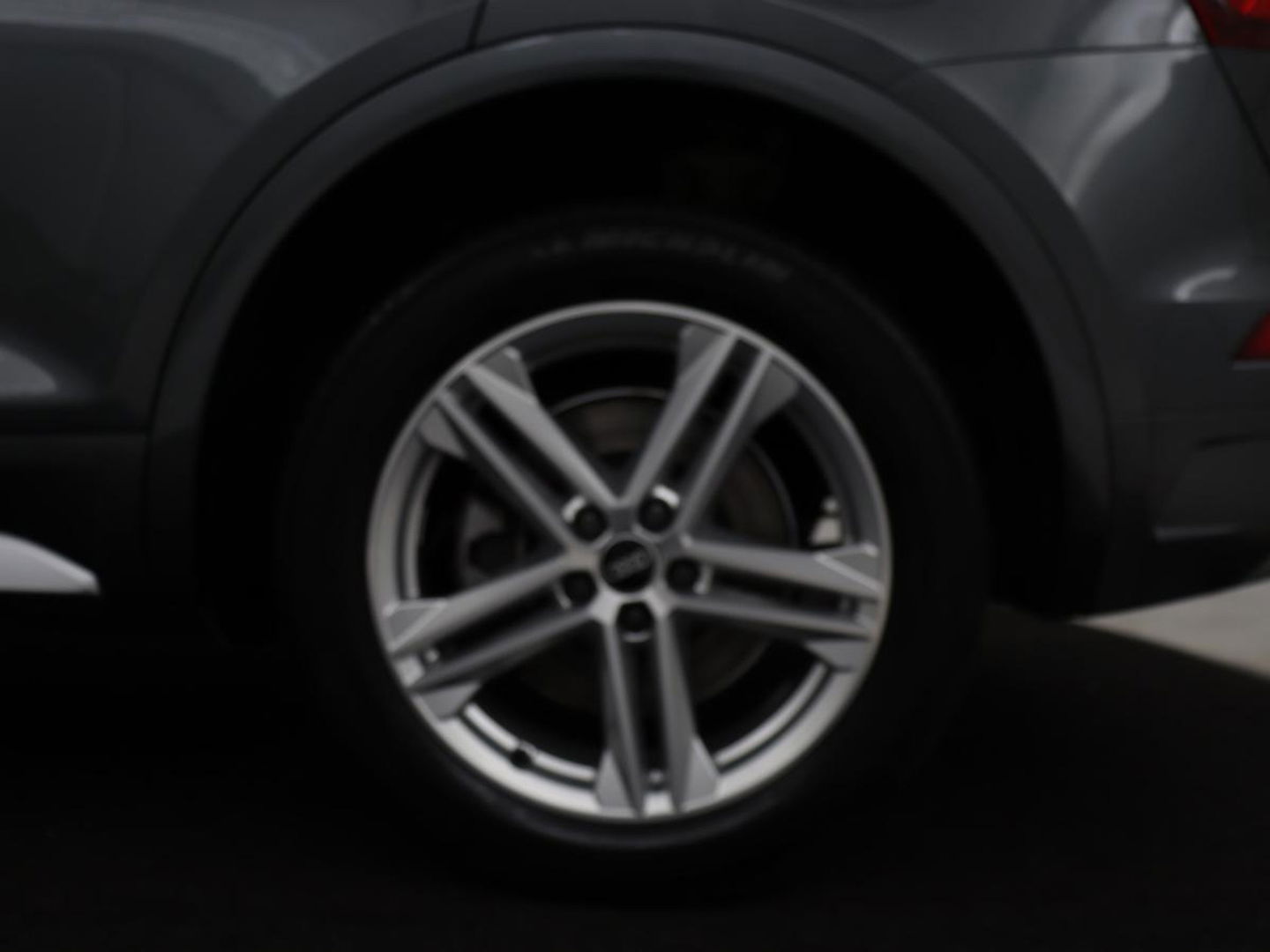 Audi Q5 50 TFSI e quattro S edition | Stoelverwarming | Adaptive cruise | Matrix LED | Half leder | Camera | Carplay | Sfeerverlichting | Sportstoelen | Navigatie