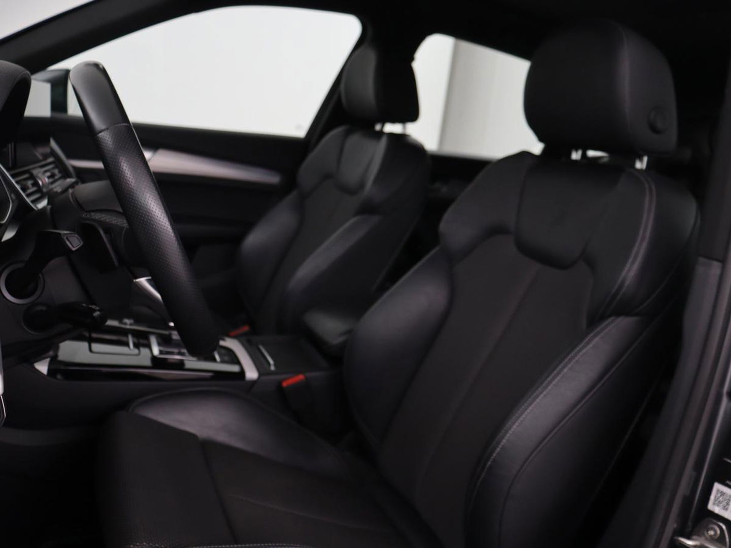 Audi Q5 50 TFSI e quattro S edition | Stoelverwarming | Adaptive cruise | Matrix LED | Half leder | Camera | Carplay | Sfeerverlichting | Sportstoelen | Navigatie