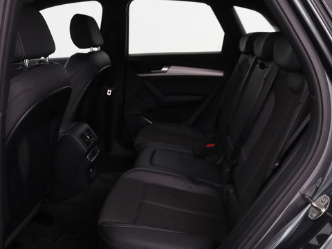 Audi Q5 50 TFSI e quattro S edition | Stoelverwarming | Adaptive cruise | Matrix LED | Half leder | Camera | Carplay | Sfeerverlichting | Sportstoelen | Navigatie