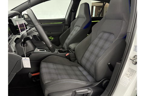 Volkswagen Golf 1.4 eHybrid GTE 225PK ACC Camera Carplay Sfeer LED Virtual Clima Navi 18"LMV PDC