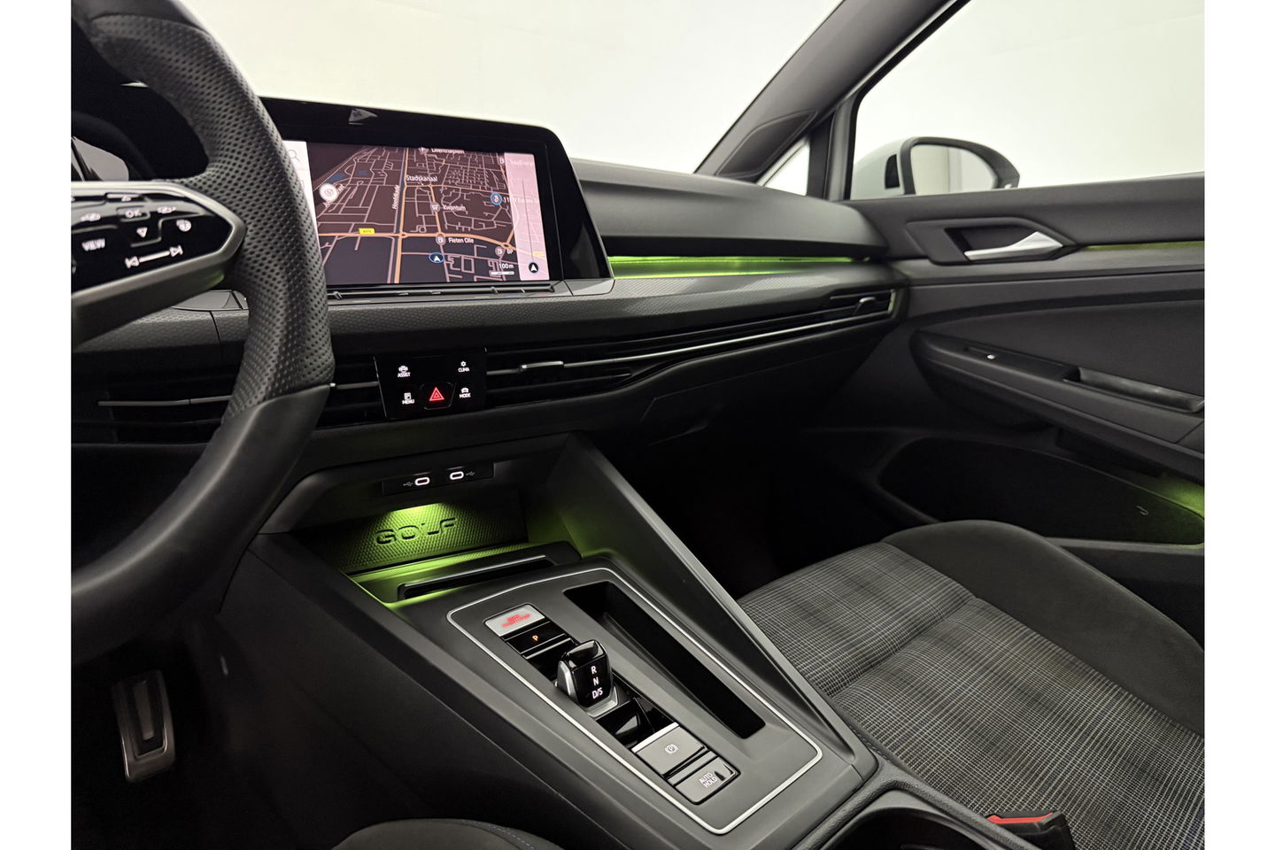 Volkswagen Golf 1.4 eHybrid GTE 225PK ACC Camera Carplay Sfeer LED Virtual Clima Navi 18"LMV PDC