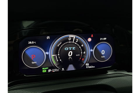 Volkswagen Golf 1.4 eHybrid GTE 225PK ACC Camera Carplay Sfeer LED Virtual Clima Navi 18"LMV PDC