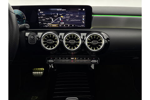 Mercedes-Benz A-Klasse 250 e AMG Limited 263PK Pano Sfeer LED Virtual Camera Clima Cruise Navi PDC 18''LMV