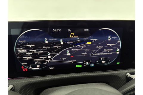 Mercedes-Benz A-Klasse 250 e AMG Limited 263PK Pano Sfeer LED Virtual Camera Clima Cruise Navi PDC 18''LMV