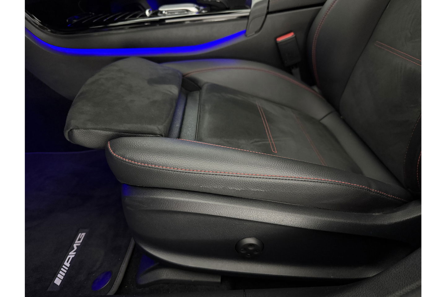 Mercedes-Benz A-Klasse 250 e AMG Limited 263PK Pano Sfeer LED Virtual Camera Clima Cruise Navi PDC 18''LMV
