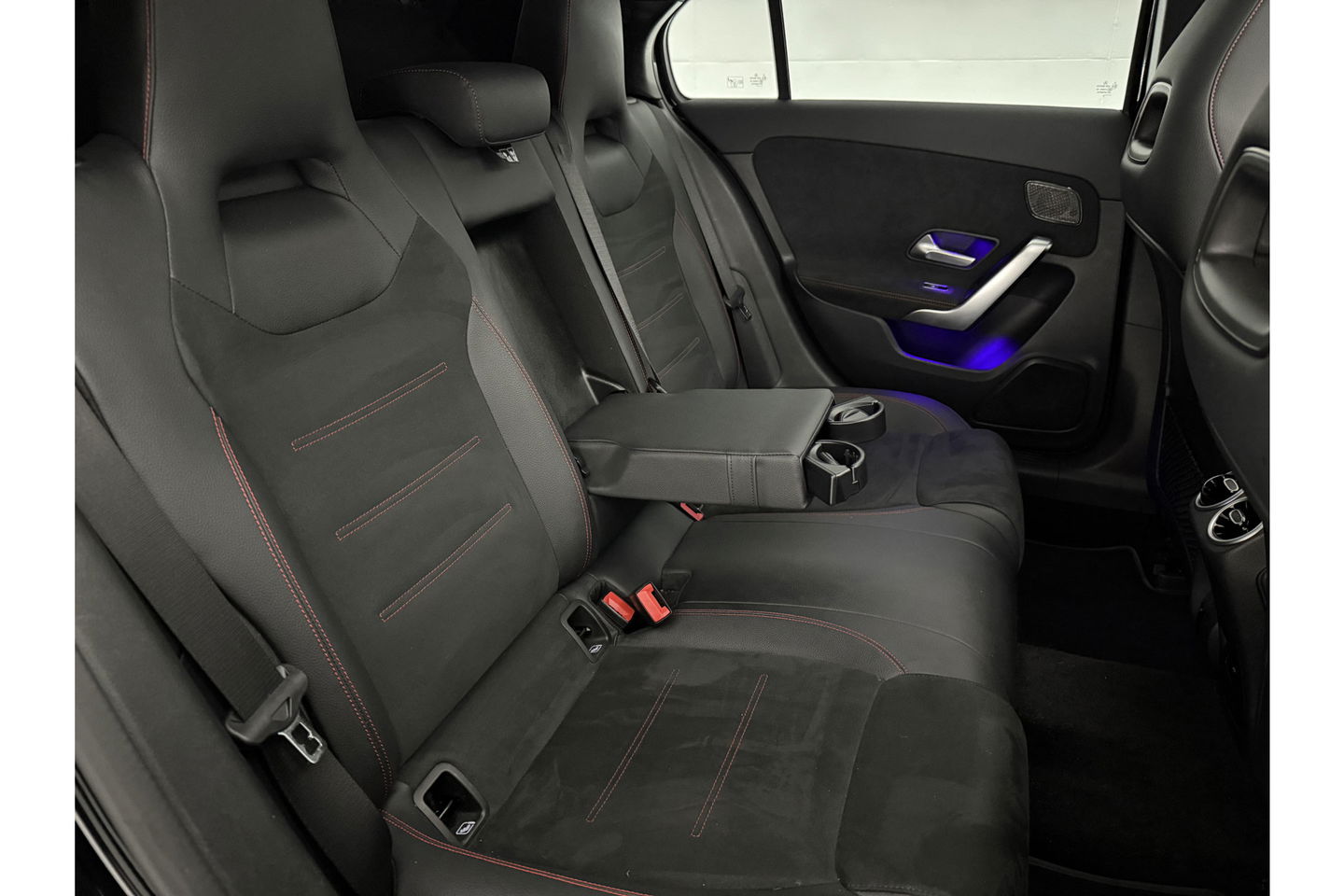 Mercedes-Benz A-Klasse 250 e AMG Limited 263PK Pano Sfeer LED Virtual Camera Clima Cruise Navi PDC 18''LMV