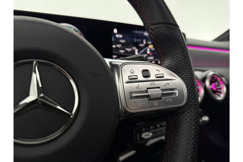 Mercedes-Benz A-Klasse 250 e AMG Limited 263PK Pano Sfeer LED Virtual Camera Clima Cruise Navi PDC 18''LMV