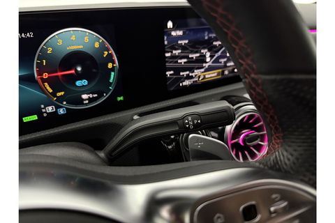 Mercedes-Benz A-Klasse 250 e AMG Limited 263PK Pano Sfeer LED Virtual Camera Clima Cruise Navi PDC 18''LMV