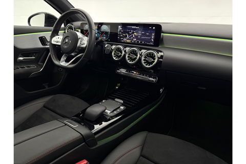 Mercedes-Benz A-Klasse 250 e AMG Limited 263PK Pano Sfeer LED Virtual Camera Clima Cruise Navi PDC 18''LMV