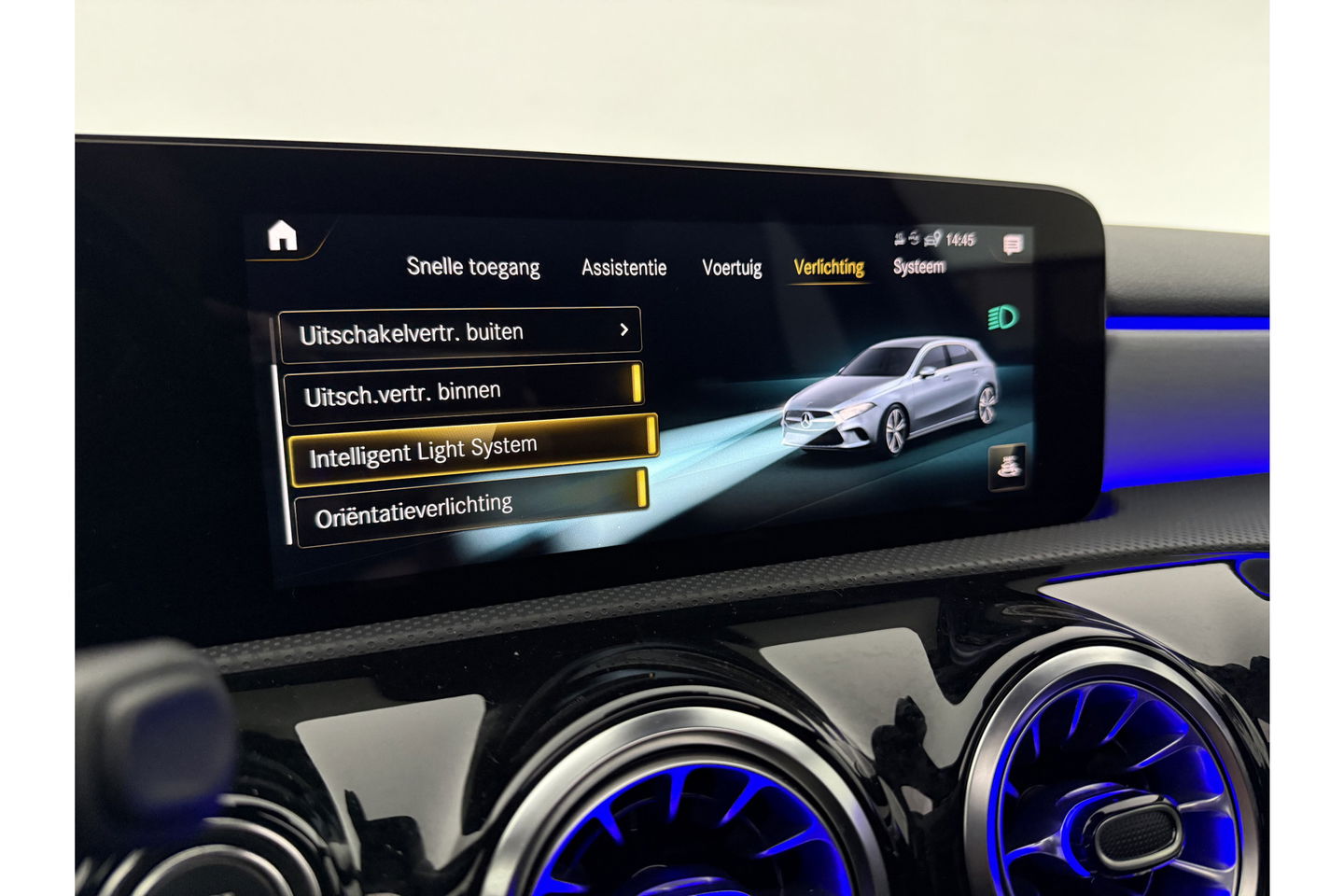 Mercedes-Benz A-Klasse 250 e AMG Limited 263PK Pano Sfeer LED Virtual Camera Clima Cruise Navi PDC 18''LMV