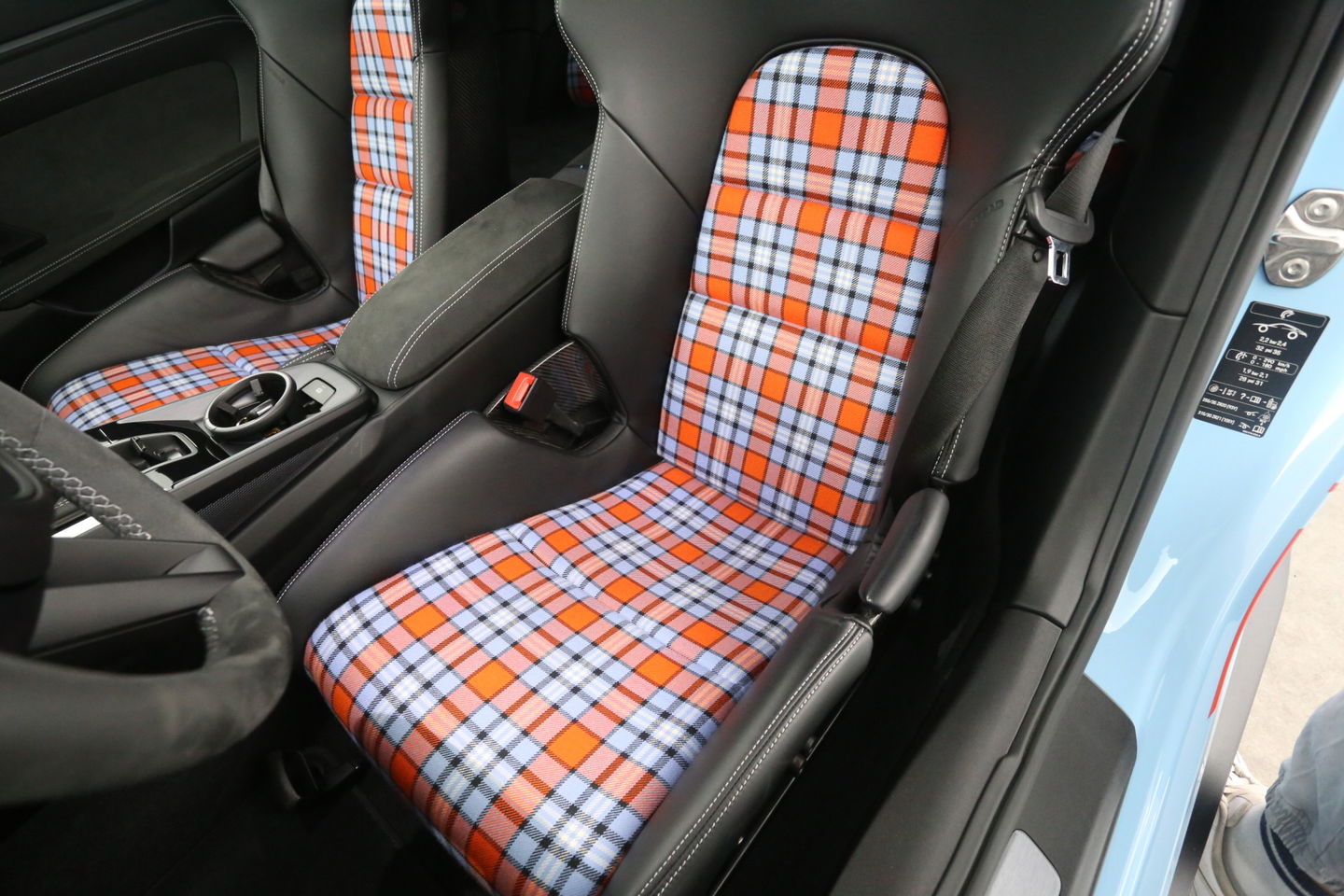 Porsche 911 4.0 GT3 510PK Gulf Edition | PDLS+ | Nose Lift | Keramisch | Carbon
