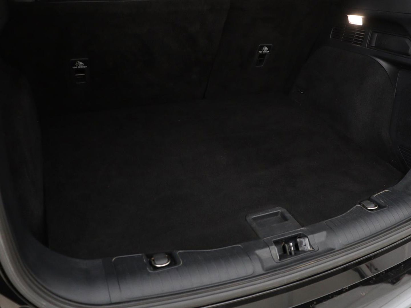 Ford Kuga 2.5 PHEV ST-Line | Stoelverwarming | Carplay | B&O Sound | Leder/Alcantara | Full LED | Keyless | Parkeerhulp | Navigatie | Digital Cockpit | Bluetooth | Climate control