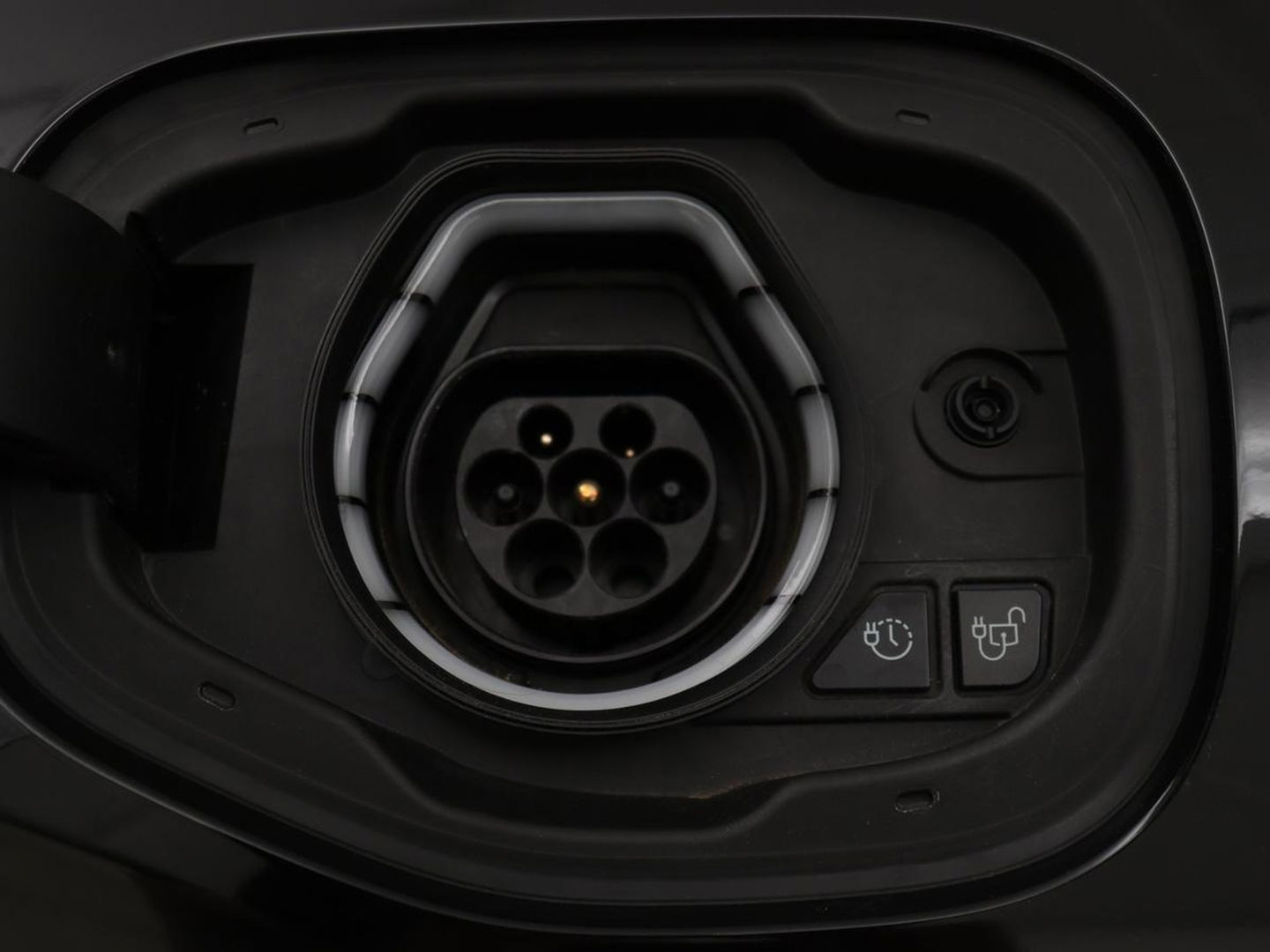 Ford Kuga 2.5 PHEV ST-Line | Stoelverwarming | Carplay | B&O Sound | Leder/Alcantara | Full LED | Keyless | Parkeerhulp | Navigatie | Digital Cockpit | Bluetooth | Climate control