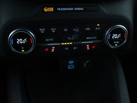 Ford Kuga 2.5 PHEV ST-Line | Stoelverwarming | Carplay | B&O Sound | Leder/Alcantara | Full LED | Keyless | Parkeerhulp | Navigatie | Digital Cockpit | Bluetooth | Climate control