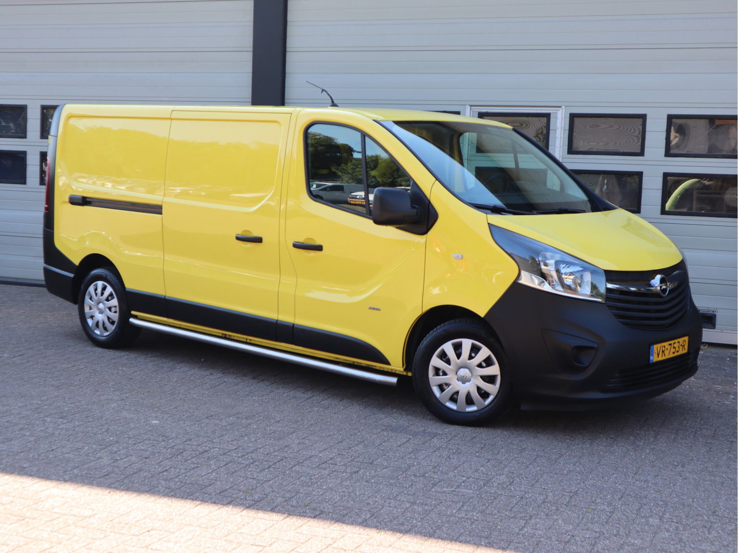 Opel Vivaro 1.6 CDTI 120pk L2 Lang - Trekhaak - Navi - Airco