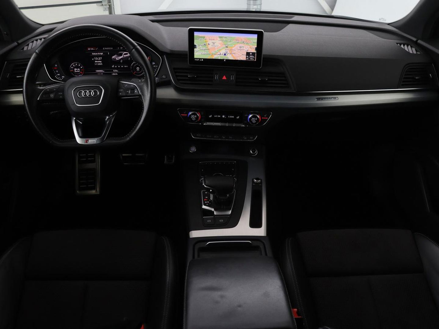 Audi Q5 2.0 TFSI quattro Launch Edition | 1e eigenaar | Panoramadak | Leder | Adaptive cruise | 360 camera | Luchtvering | Stoelverwarming | Navigatie | Elektrische stoelen | Virtual Cockpit | Full LED