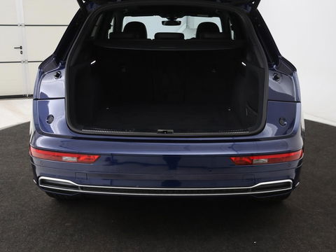 Audi Q5 2.0 TFSI quattro Launch Edition | 1e eigenaar | Panoramadak | Leder | Adaptive cruise | 360 camera | Luchtvering | Stoelverwarming | Navigatie | Elektrische stoelen | Virtual Cockpit | Full LED
