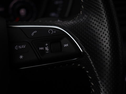 Audi Q5 2.0 TFSI quattro Launch Edition | 1e eigenaar | Panoramadak | Leder | Adaptive cruise | 360 camera | Luchtvering | Stoelverwarming | Navigatie | Elektrische stoelen | Virtual Cockpit | Full LED