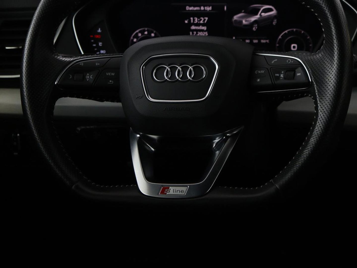 Audi Q5 2.0 TFSI quattro Launch Edition | 1e eigenaar | Panoramadak | Leder | Adaptive cruise | 360 camera | Luchtvering | Stoelverwarming | Navigatie | Elektrische stoelen | Virtual Cockpit | Full LED