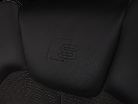 Audi Q5 2.0 TFSI quattro Launch Edition | 1e eigenaar | Panoramadak | Leder | Adaptive cruise | 360 camera | Luchtvering | Stoelverwarming | Navigatie | Elektrische stoelen | Virtual Cockpit | Full LED