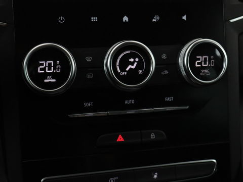 Renault Mégane 1.3 TCe Intens | Automaat | Carplay | Full LED | Navigatie | Cruise control | Climate control | Parkeerhulp | Keyless | DAB | Getint glas
