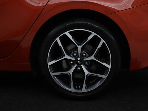 Kia Ceed 1.0 T-GDi GT-Line | Panoramadak | Stoel & stuurverwarming | Leder/Alcantara | Carplay | Camera | Full LED | Keyless | Navigatie