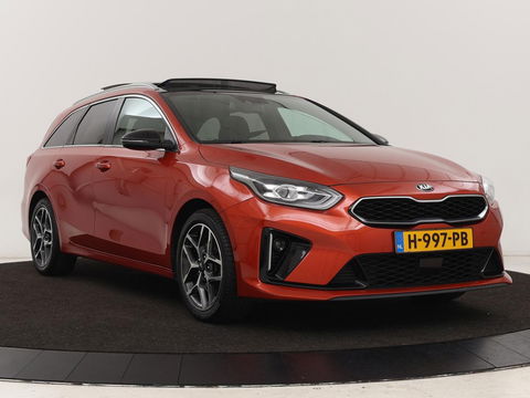 Kia Ceed 1.0 T-GDi GT-Line | Panoramadak | Stoel & stuurverwarming | Leder/Alcantara | Carplay | Camera | Full LED | Keyless | Navigatie