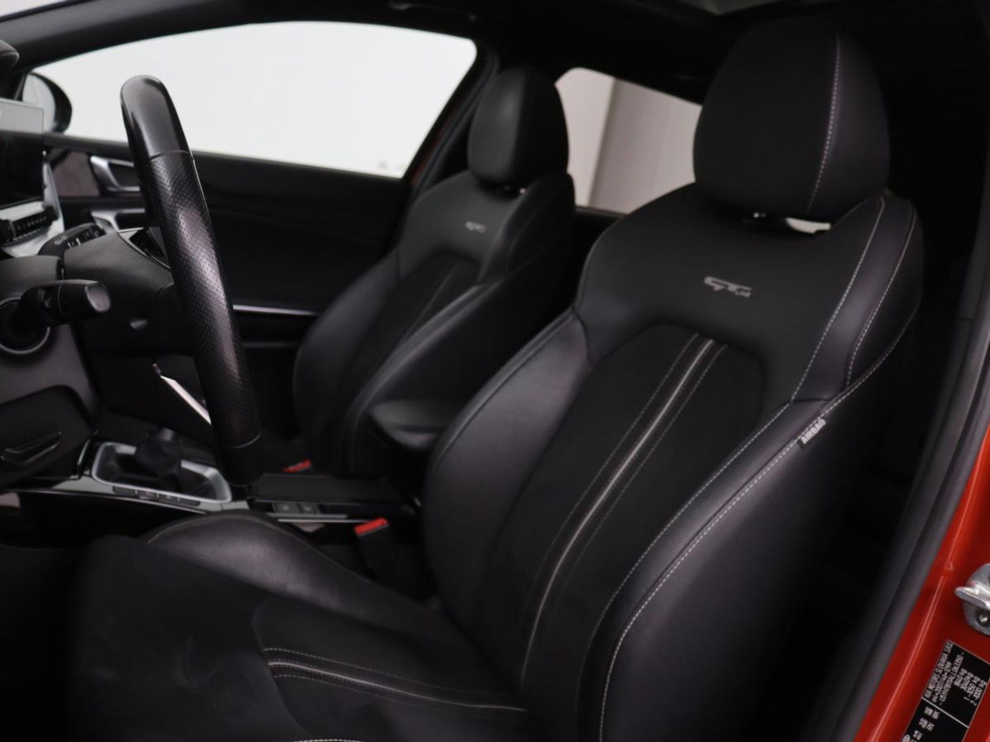 Kia Ceed 1.0 T-GDi GT-Line | Panoramadak | Stoel & stuurverwarming | Leder/Alcantara | Carplay | Camera | Full LED | Keyless | Navigatie