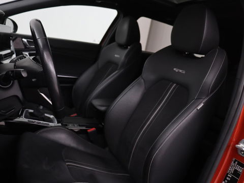 Kia Ceed 1.0 T-GDi GT-Line | Panoramadak | Stoel & stuurverwarming | Leder/Alcantara | Carplay | Camera | Full LED | Keyless | Navigatie