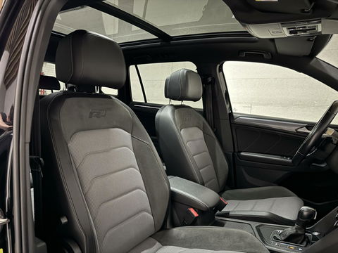 Volkswagen Tiguan 1.5 TSI ACT 3x R-Line Black Edition Pano Dynaudio
