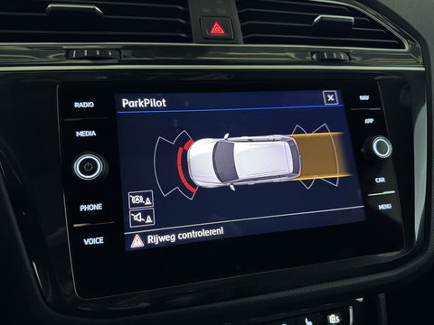 Volkswagen Tiguan 1.5 TSI ACT 3x R-Line Black Edition Pano Dynaudio