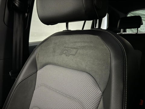 Volkswagen Tiguan 1.5 TSI ACT 3x R-Line Black Edition Pano Dynaudio
