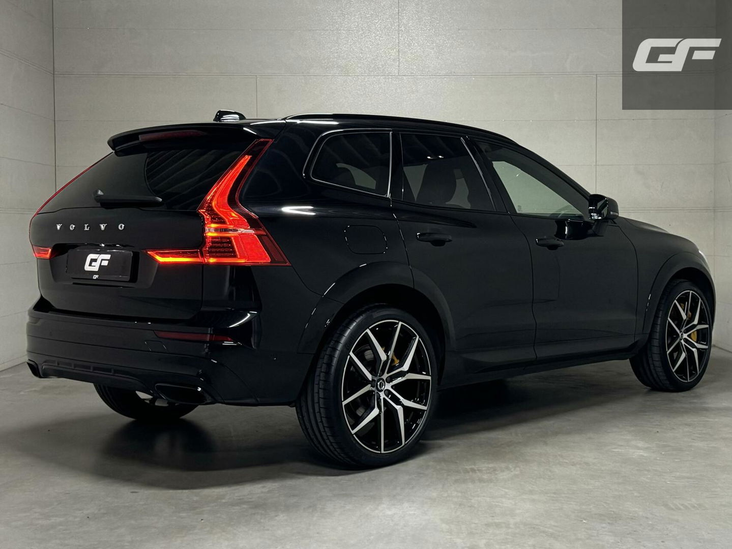 Volvo XC60 2.0 T8 AWD Polestar Engineered H/K Pano HUD ACC Trekh.