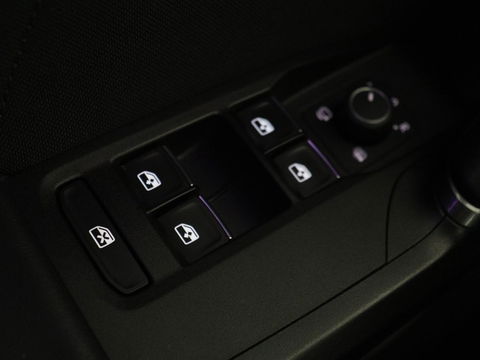 CUPRA Formentor 1.4 e-Hybrid VZ | 245pk | Stoel & stuurverwarming | Trekhaak | 360 camera | Carplay | Adaptive cruise | Navigatie | Sfeerverlichting | Full LED | Keyless | PHEV