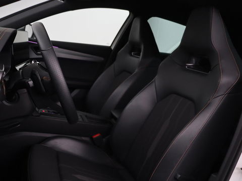 CUPRA Formentor 1.4 e-Hybrid VZ | 245pk | Stoel & stuurverwarming | Trekhaak | 360 camera | Carplay | Adaptive cruise | Navigatie | Sfeerverlichting | Full LED | Keyless | PHEV