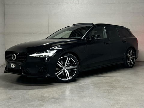 Volvo V60 2.0 T8 Recharge AWD R-Design B&W 360° Pano HUD Trekh. NAP