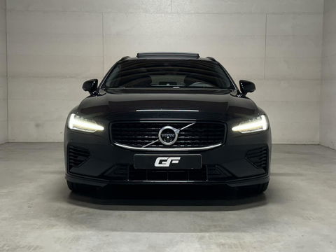 Volvo V60 2.0 T8 Recharge AWD R-Design B&W 360° Pano HUD Trekh. NAP