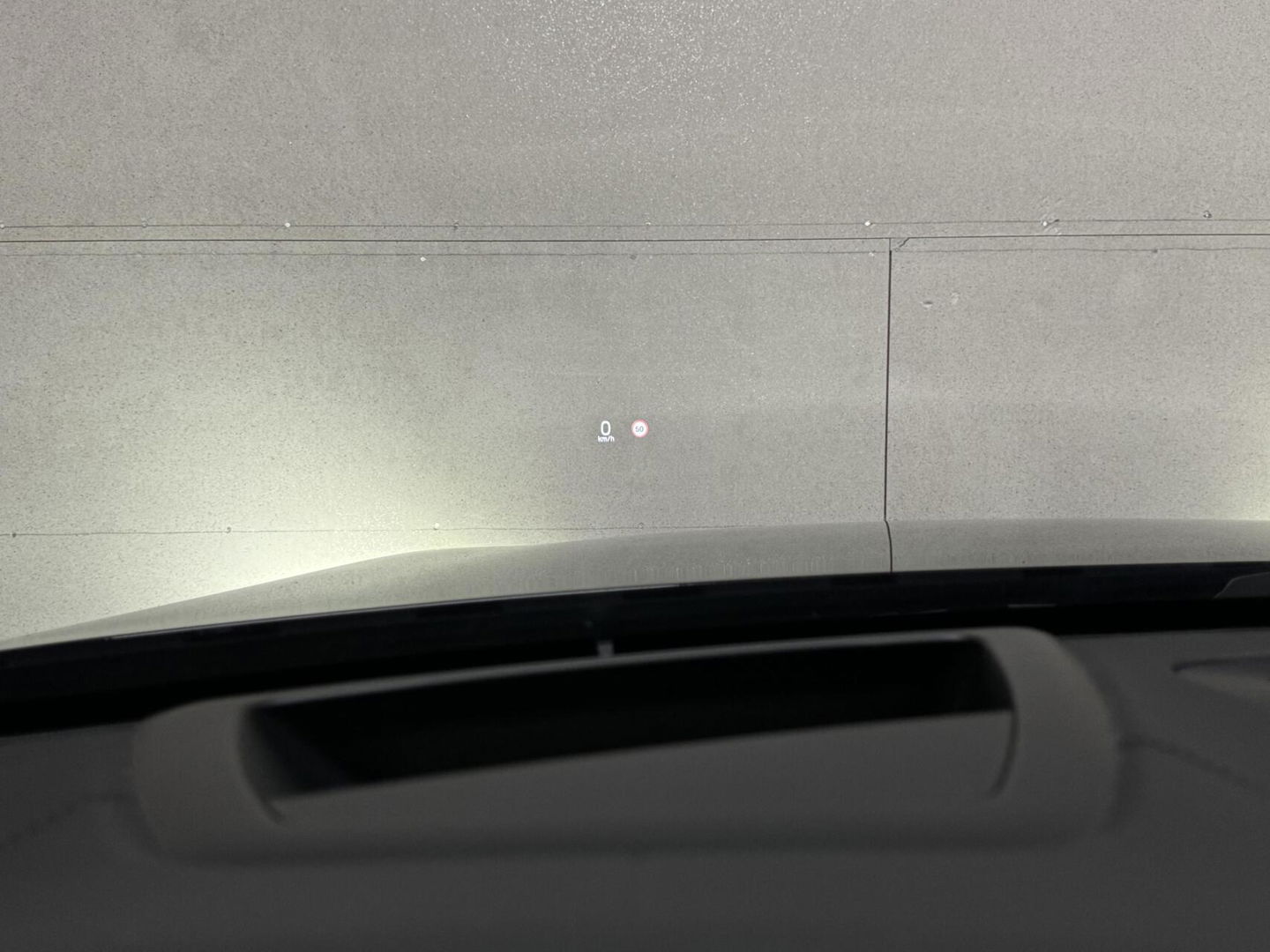 Volvo V60 2.0 T8 Recharge AWD R-Design B&W 360° Pano HUD Trekh. NAP
