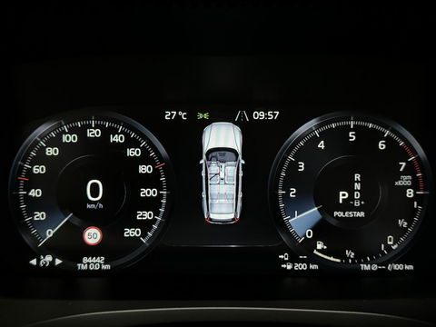 Volvo V60 2.0 T8 Recharge AWD R-Design B&W 360° Pano HUD Trekh. NAP