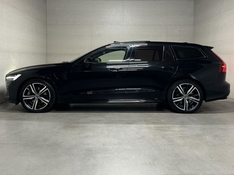 Volvo V60 2.0 T8 Recharge AWD R-Design B&W 360° Pano HUD Trekh. NAP